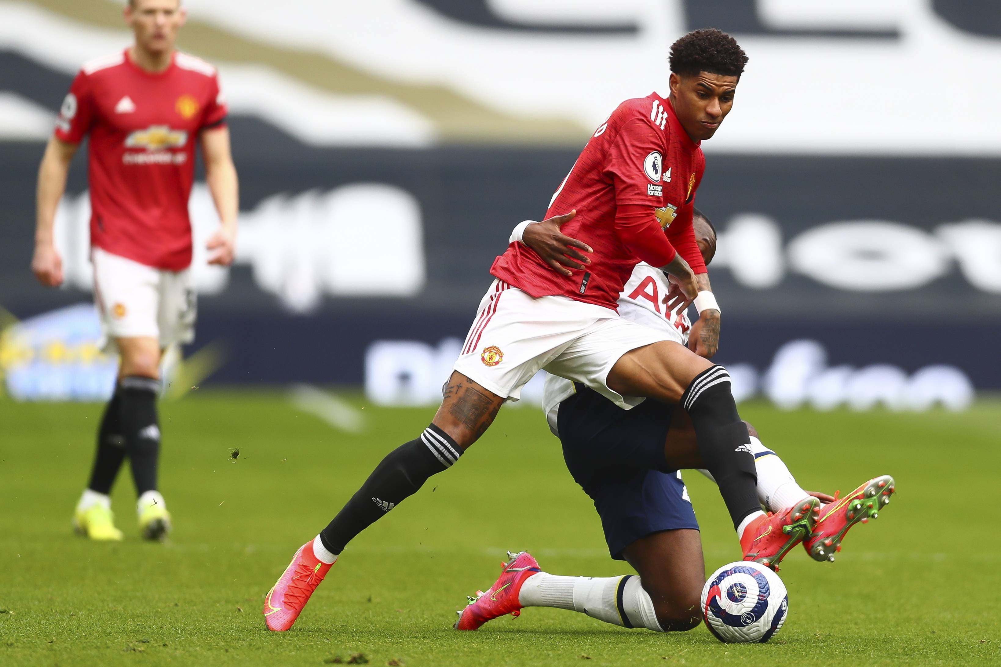 勇士把赢球 勇士把赢球